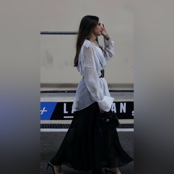 NWOT Helsa Poet Blouse White Sheer Romantic Tie Neck Top XS Chic Spring Break - Picture 2 of 9